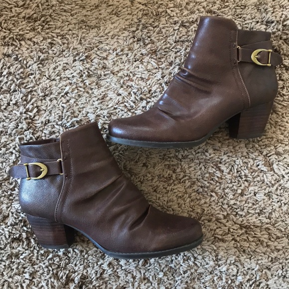 baretraps rosslyn bootie